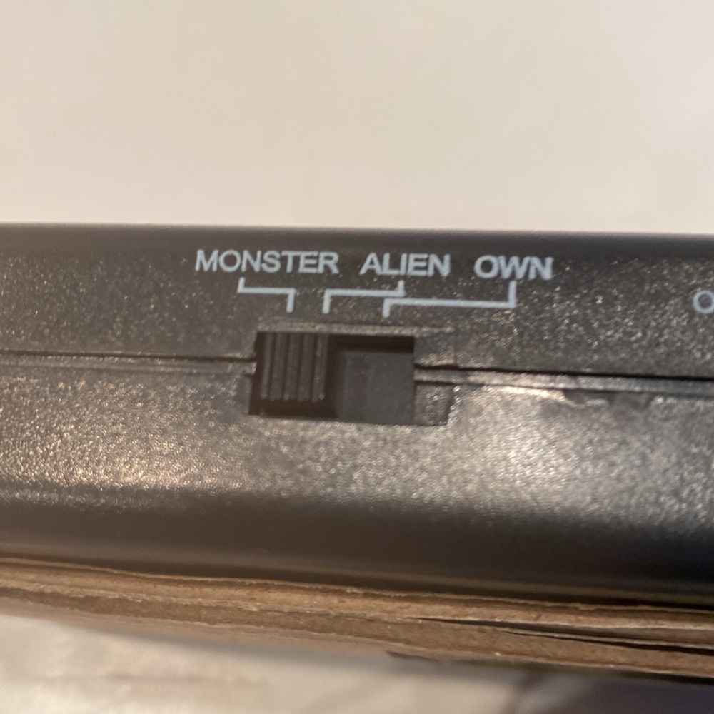 VTG 2000 & NWT Interactive Voice Changer - Picture 4 of 6